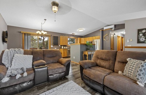 Colonial Pine Hills House | Red Rock Retreat Private Hot Tub