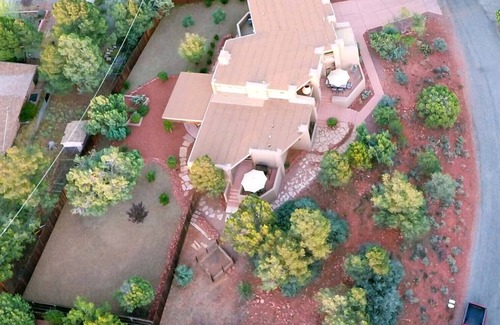 West Sedona House | Red Rock Views! Open, Secluded airy Zen retreat; Up to 50% off summer