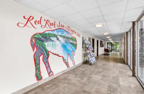 Niagara Falls Hotel | Red Roof Inn Niagara Falls