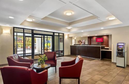 Southpoint Hotel | Red Roof Inn PLUS+ Jacksonville – Southpoint