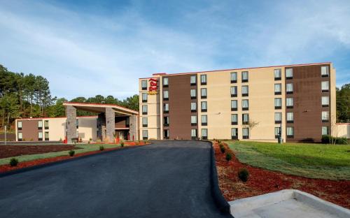 Tuscaloosa Hotel | Red Roof Inn PLUS+ Tuscaloosa - University