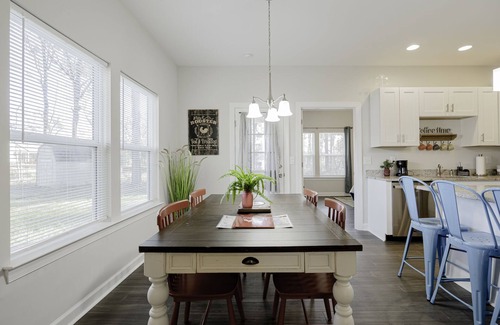 Chapin House | Red Rooster of Chapin