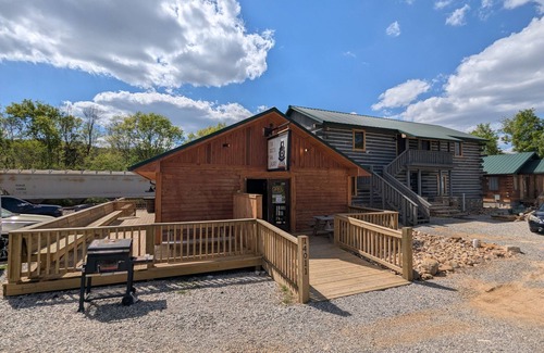 Norfork Apartment | Red's Landing ~ #4 at the Breezeway