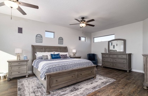 Las Sendas House | Red Skies at Night - Private Htd Pool & Spa, pool table, bikes, King beds & TVs!