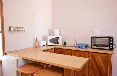 Oudtshoorn Cottage | Red Stone Hills