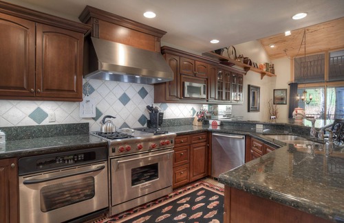 Purgatory House | Red Tail (#781) |10 min to Ski - Views - Golf Course - AC/Pool/Hot Tub