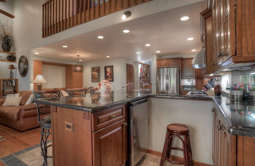 Purgatory House | Red Tail (#781) |10 min to Ski - Views - Golf Course - AC/Pool/Hot Tub