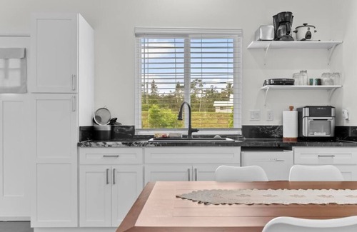 Keaau Cottage | Red Ti Cottage