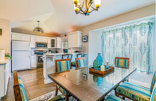 Keaau House | Red Ti Leaf Vacation House is your choice!nn