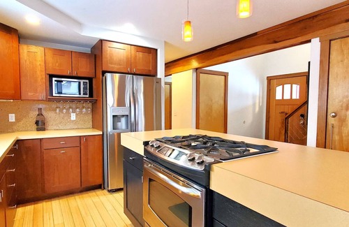 Traverse City House | Red Timbers Near Beaches and Wineries