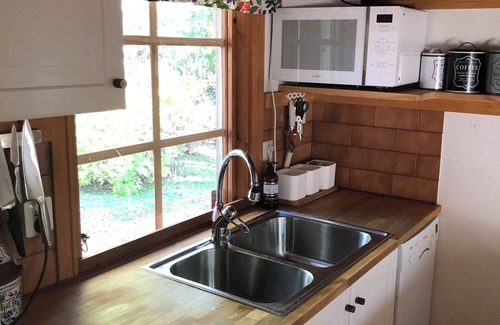 Saltsjobaden House | Red wooden house in Stockholm local resort