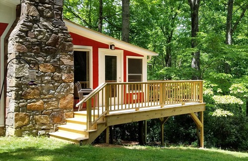 Gerton Cottage | Redbird Cottage in Gerton, NC