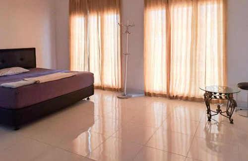 Mogolaing Hotel | RedDoorz at Family Syariah Homestay kotamobagu