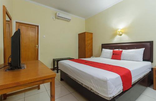 Manado City Centre Hotel | RedDoorz at Jalan Babepalar Rike Manado