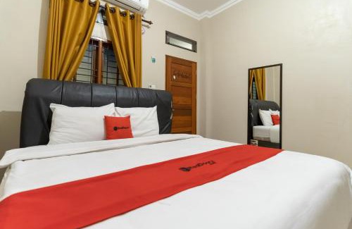 Medan Hotel | RedDoorz At Joyce Guest House Medan