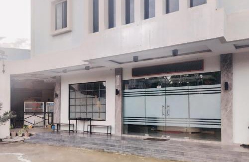 Tanjung Uban Hotel | RedDoorz at Wisma Nadin 2 Bintan Utara