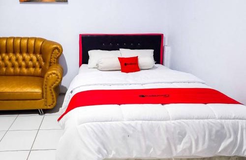 Sulawesi Hotel | RedDoorz @ Lolak Bolaang Mongondow