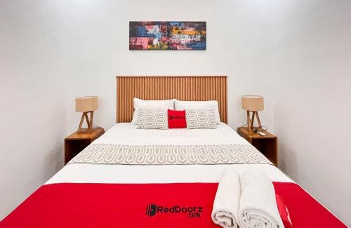 Nganjuk Hotel | RedDoorz near Alun Alun Tanjunganom Nganjuk 2