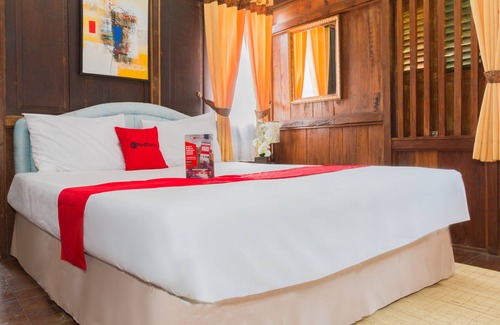 Parongpong Hotel | RedDoorz near Kampung Gajah 2