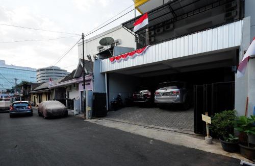 Semarang House | RedDoorz near Plaza Simpang Lima