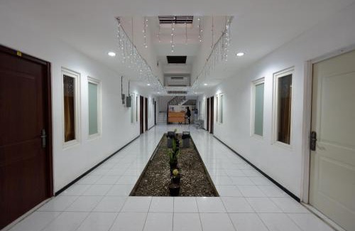 Semarang House | RedDoorz near Plaza Simpang Lima