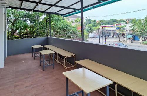 Semarang Hotel | RedDoorz Near RS Panti Wilasa Semarang