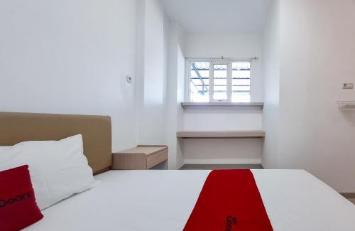 Semarang Hotel | RedDoorz Near RS Panti Wilasa Semarang