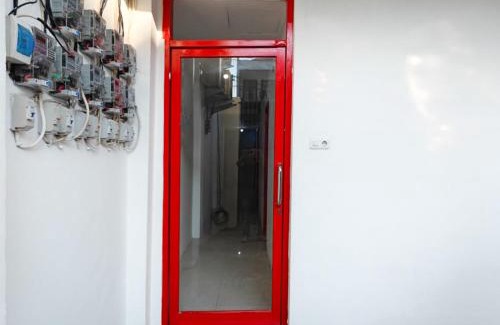 Surabaya Hotel | RedDoorz near RSUD dr Soewandhie