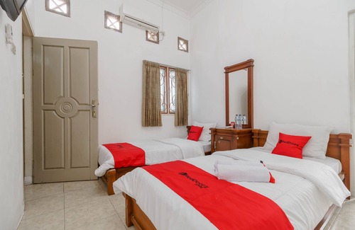 Lubuklinggau House | RedDoorz near Watervang Lubuk Linggau 2