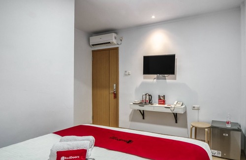 Gambir House | RedDoorz Plus @ Cideng Timur