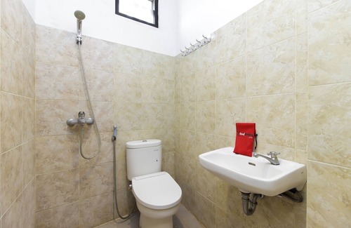 Manado City Centre Hotel | RedDoorz Plus @ Paal 2 Manado