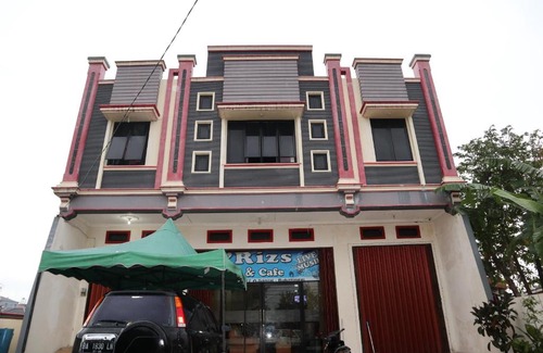 Bukittinggi Hotel | RedDoorz Syariah at D'Rizs Homestay