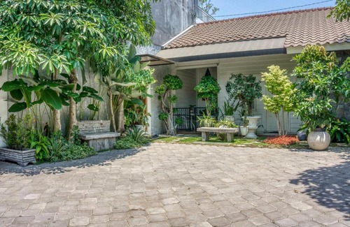 Mlati Hotel | RedDoorz Syariah near Taman Pelangi Jogja 2