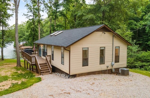 Macon House | Redemption Retreat at Lake Gaston