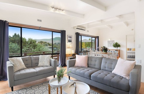 Merrijig Apartment | Redgum Apartment - Merrijig - Sleeps 7