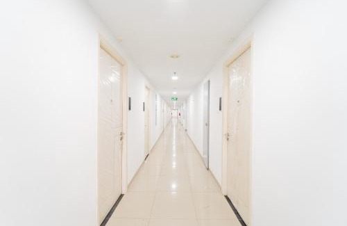 Bekasi Hotel | RedLiving Apartemen Patra Land Urbano - Happy Rooms Tower Mid-West with Netflix