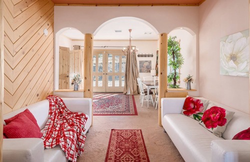 Cornville House | RedRock Luxury, Spectacular Views, Hot-Tub, OakCreek