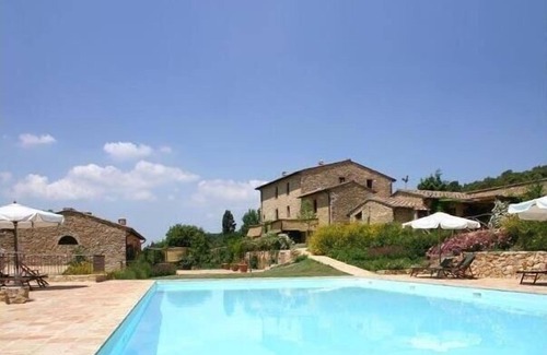 Simignano Apartment | Redstart Mascie