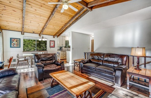 Arnold House | Redwood Escape