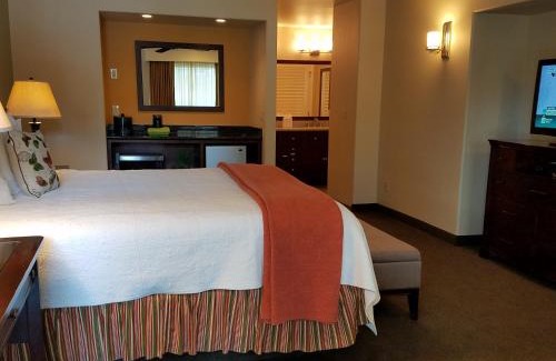 Grants Pass Hotel | Redwood Hyperion Suites
