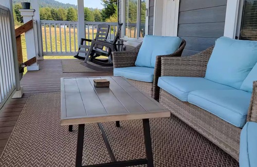 Crescent City House | Redwood Retreat - Crescent City