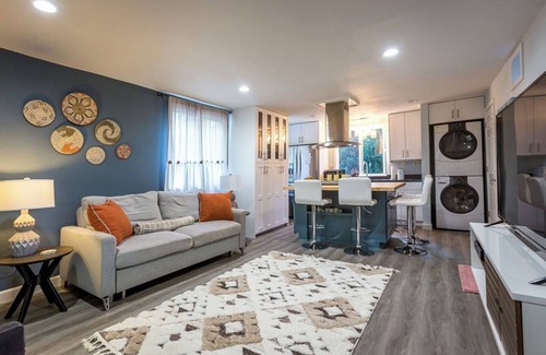 Guerneville House | Redwoods getaway w/decks & fenced yard