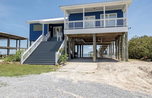 Lake Catherine House | REEL LUCKY Lakefront Home- lake St Catherine- Rigolets