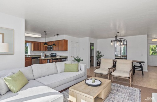 Soldotna House | Reel & Relax Riverfront Paradise