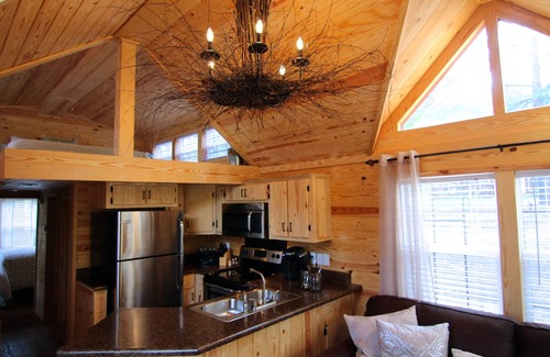 Crane Hill Cabin | REEL SIMPLE MAIN CHANNEL deep water! Great Couple or family get away!