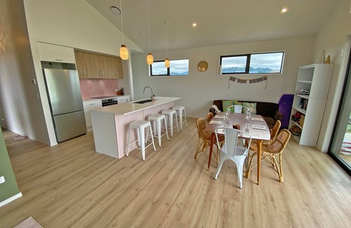 Waihi Beach House | Reely Great on Reel - Brand New Quiet Home minutes from beach