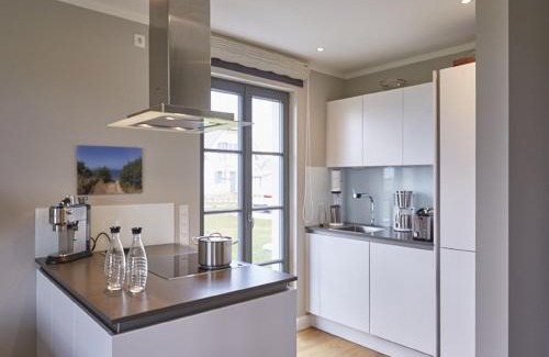 Kreptitz House | Reetland am Meer - Premium Reetdachvilla mit 3 Schlafzimmern, Sauna und Kamin E21