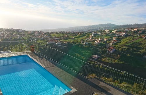 Calheta Ski Chalet | Refúgio da Serra - By Wehost