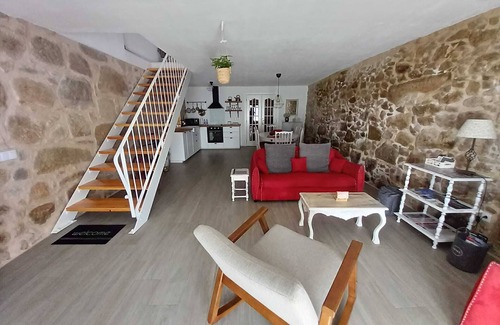 Lanhelas House | "Refúgio do Anjo" - Local Accommodation