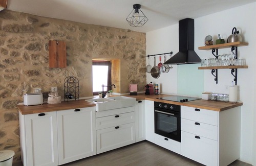 Lanhelas House | "Refúgio do Anjo" - Local Accommodation